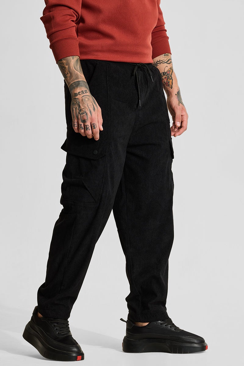 سنيتش بنطلون كارجو قطيفة بقصة مريحة باللون الأسود - Image 5